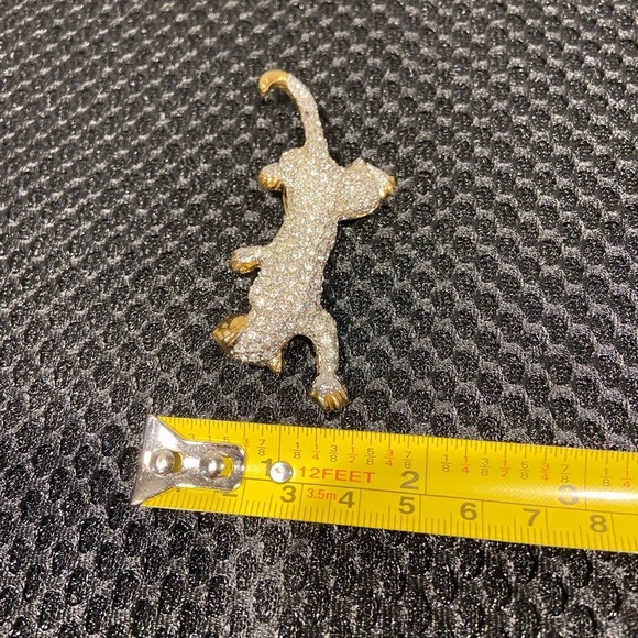 Climbing Leopard Pavé Crystals Pin Brooch Gold Tone Unisex - Picture 11 of 14